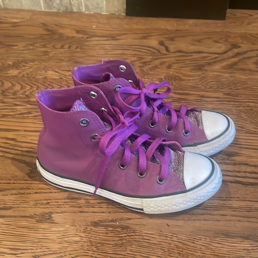 Girls purple sparkle Converse